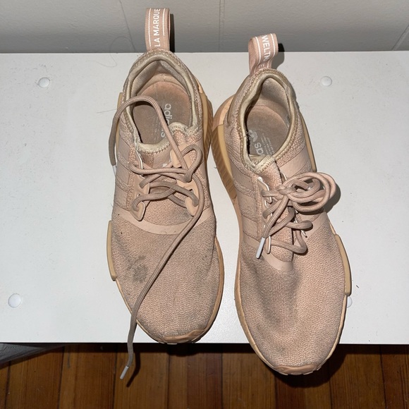 NMD R1 Blush Pink Color - Picture 5 of 7